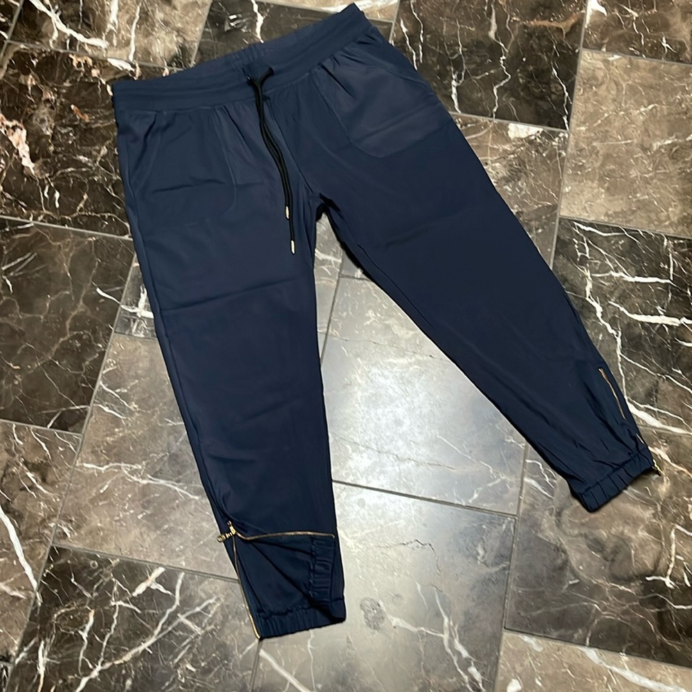 Zyia joggers